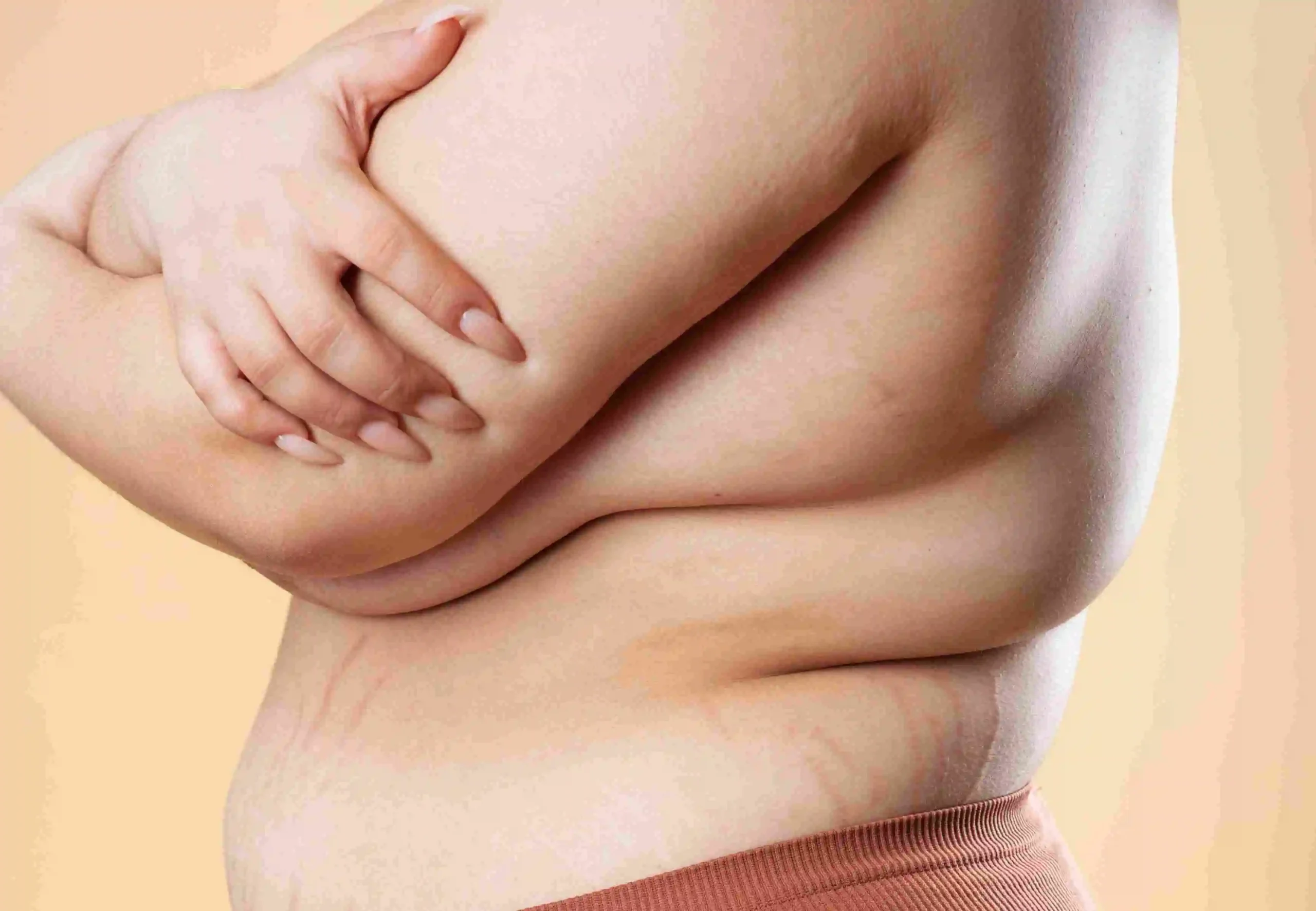 علاجات التخسيس في الرياض 4 تجربتي مع عملية شفط الدهون في الرياض