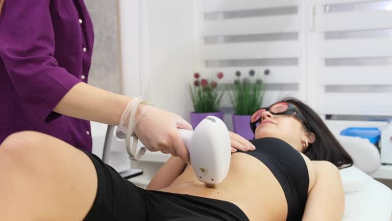 ما هي أنواع الليزر المناسبة لأنواع البشرة المختلفة